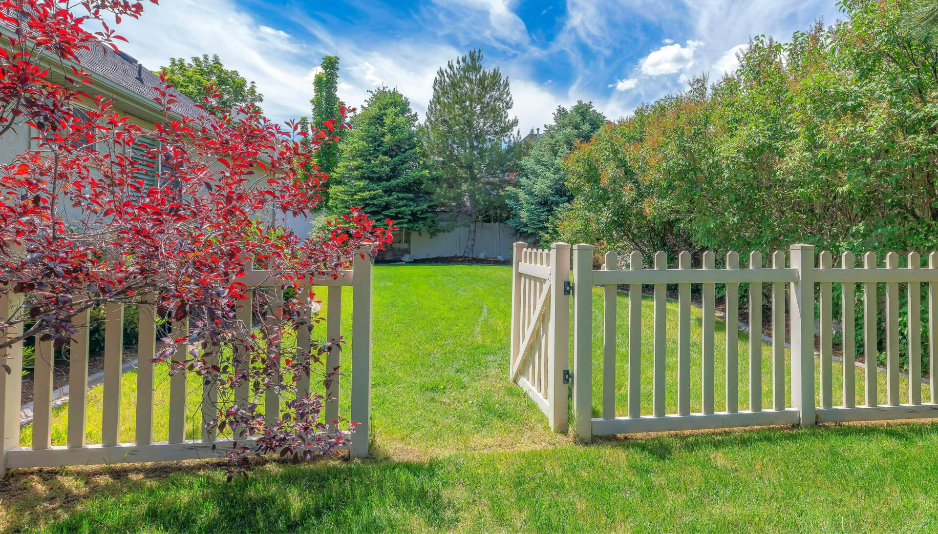 Fence gate installation services in Tallahassee